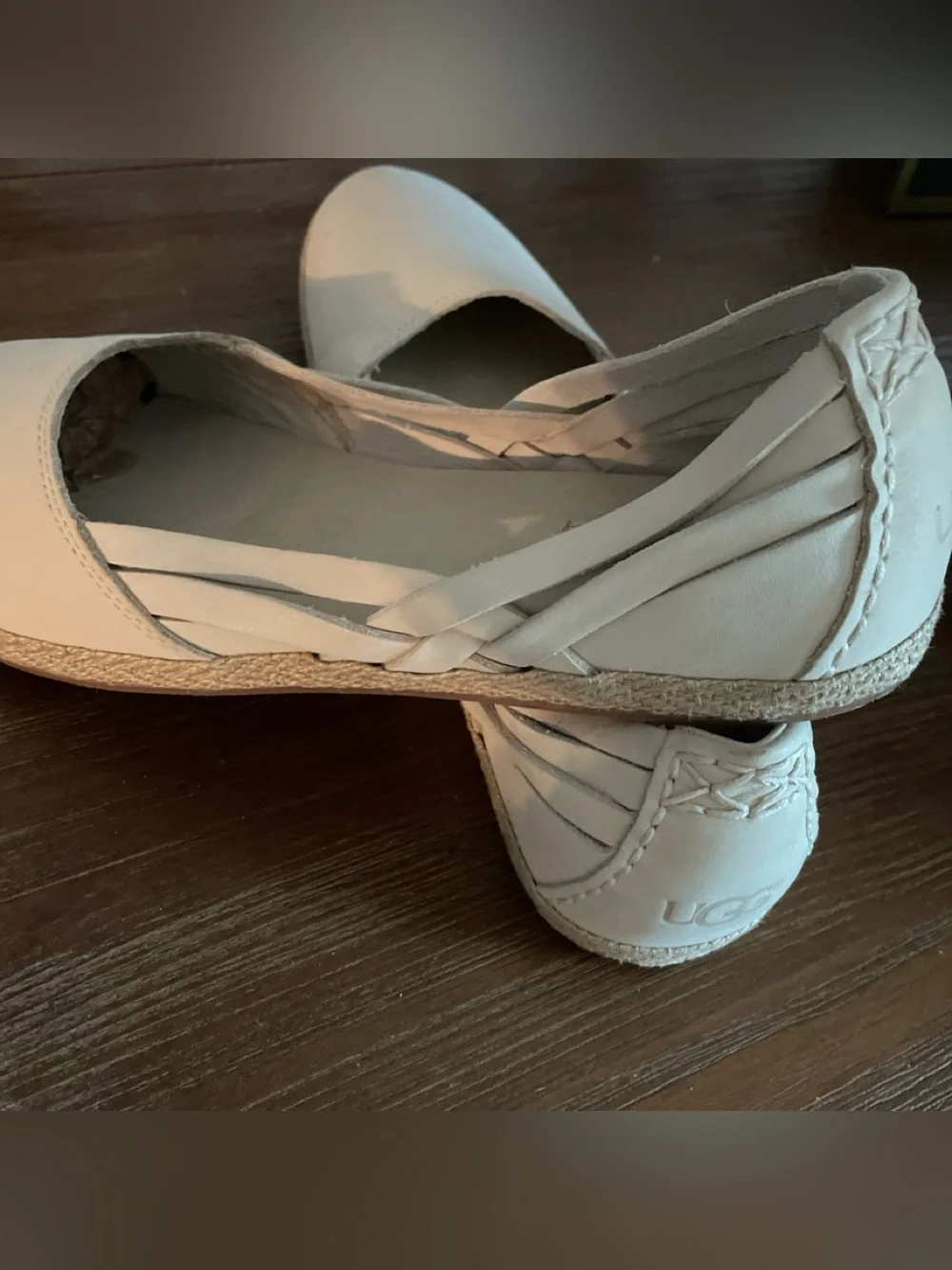 UGG Espadrille Tippie Nubuck Leather Flats Size 10 Beachy Coastal Casual Chic
